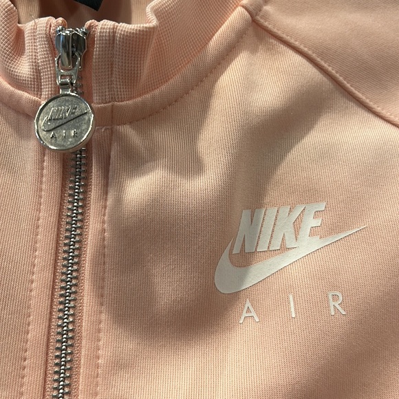 Sporty Nike Air shorty style athletic jacket - Picture 2 of 9